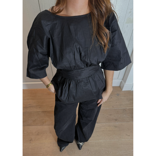 NOA TOP - BLACK BOW
