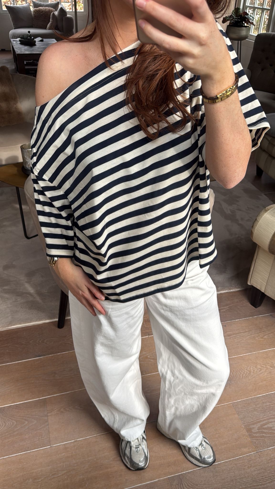 ISA STRIPED TOP – NAVY / WHITE